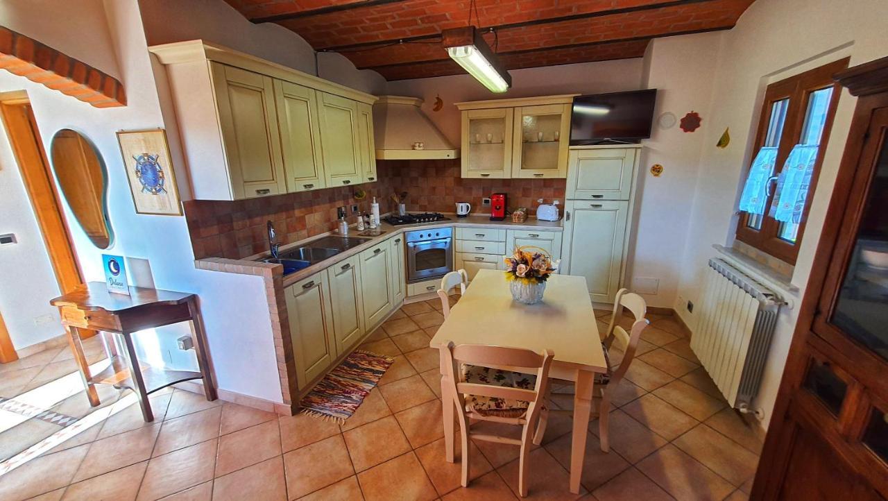 Spicchio Di Luna - Casa Vacanze Albiano Magra Экстерьер фото